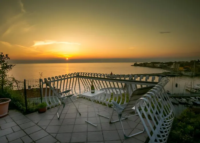 別荘 The View House